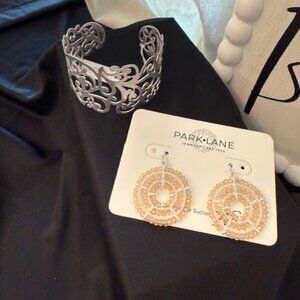 Sparkle Box Set 9-Cuff & Champagne Hoop Earring Set